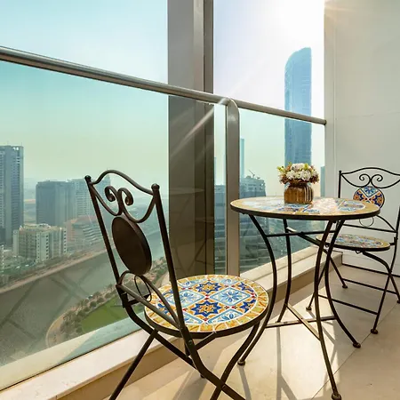 Prime Retreats - Sparkle Tower Marina Dubai Exterior photo